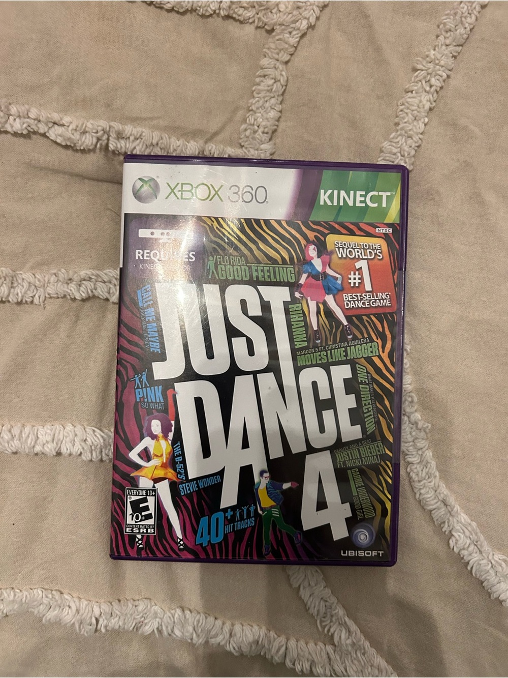 Just Dance 4 (Xbox 360 Kinect) – Purple Case by Ubisoft